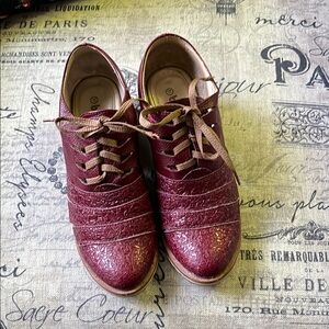 Bon-Bonite Red Textured Lace-Up Shoes